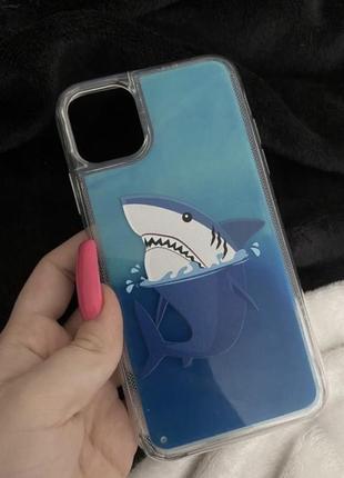 Чехол с акулой сыпучий песок iphone 113 фото
