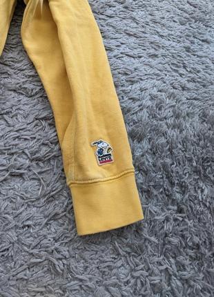 Желтый свитшот с принтом levi's x peanuts, oversize s/m/l(на бирке s), состояние идеальное, цвет напитан. 
подмышки 63
длина 724 фото