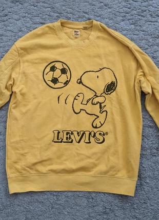 Желтый свитшот с принтом levi's x peanuts, oversize s/m/l(на бирке s), состояние идеальное, цвет напитан. 
подмышки 63
длина 721 фото