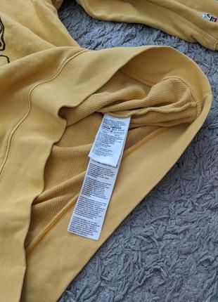 Жовтий світшот з принтом levi's x peanuts, oversize s/m/l( на бірці s), стан ідеальний,  колір наживо насичений. 
підпахви 63
довжина 726 фото