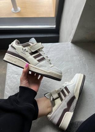 Женские кожаные кроссовки adidas forum 84 low white brown адидас форум