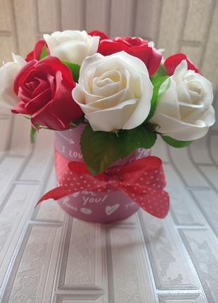 Букет з мильних троянд1 фото