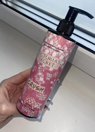 Victoria's secret лосьон для тела crush парфюмированный шлейфовый крем3 фото