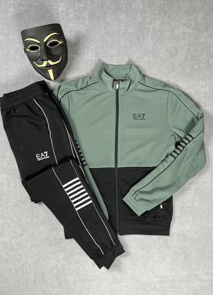 Спортивный костюм от emporio armani ea7