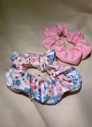Резинка для волос brushart розовая и цветочный принт ткань трикотаж2 фото