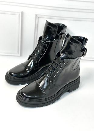 Женские ботинки черного цвета кожаные лаковые демисезонные в наличии 42р под заказ 36-43р2 фото