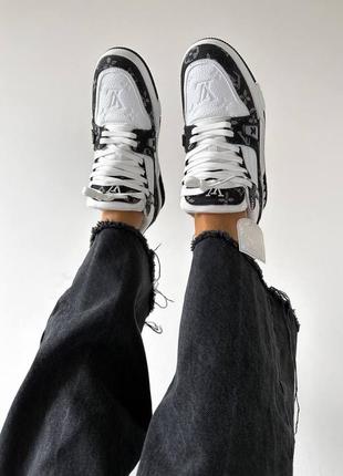 Lv trainer sneaker размеры: 36-40