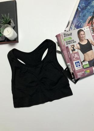 Спортивный  топ