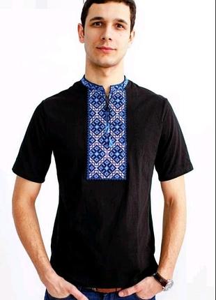 Трикотажная вышитая футболка