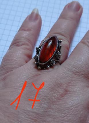 Янтарное кольцо, мельхиор, янтарь вишневого цвета,  ссср, 60гг.