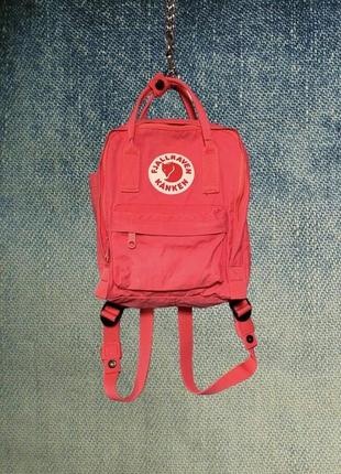 Розовый рюкзак fjallraven