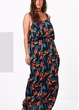 Яркое платье сарафан в пол.