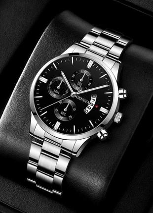 Чоловічий кварцовий наручний годинник з календарем модний годинник з браслетом сріблястого кольору3 фото