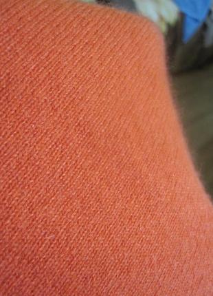 Кашемировый свитер великолепного цвета6 фото
