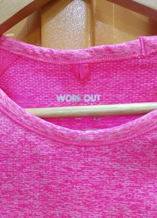 Спортивная розовая футболка2 фото