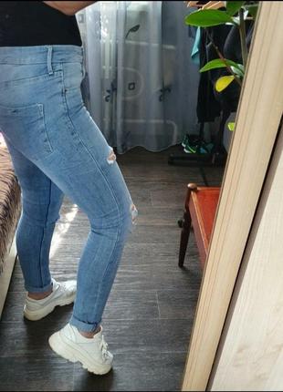 Светлые джинсы размер м5 фото