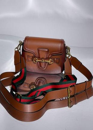 Сумочка в стиле gucci