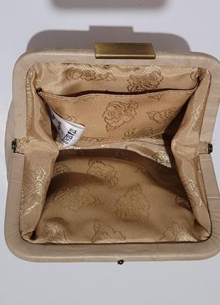 Кожаный бежевый кошелек на защелке английского бренда dickins& jones5 фото