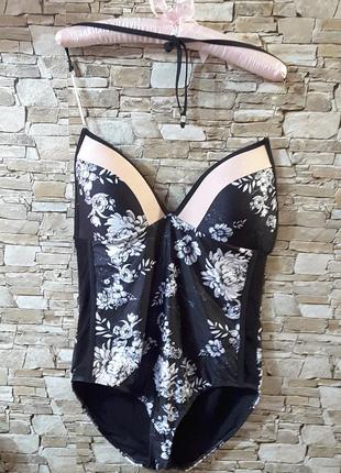 Слитный мегакупальник river island белые астры, uk 18, eu 44, великобритания