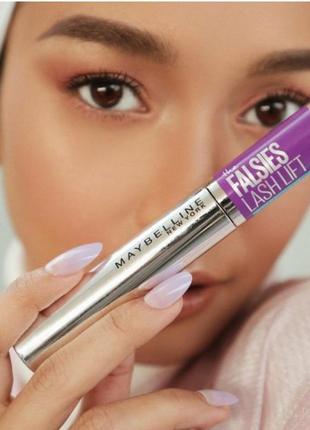 Тушь для ресниц черная, водостойкая  maybelline new york the falsies lash lift