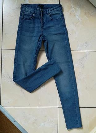 Джинсы
