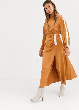 Присборенное атласное платье миди asos design copenhagen