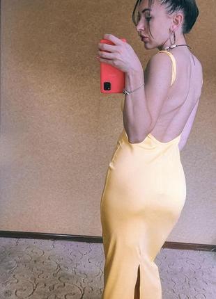 Красиве жовте плаття в підлогу з відкритою спинкою3 фото