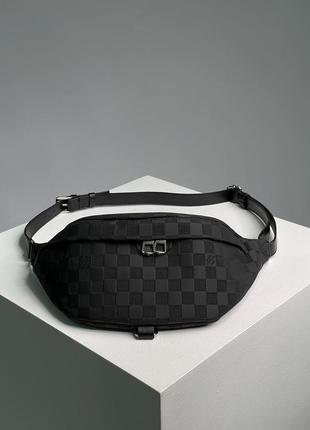 Жіноча сумка louis vuitton discovery bumbag pm black chess