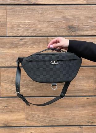 Женская сумка louis vuitton discovery bumbag pm black chess6 фото