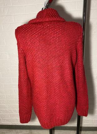 Теплий бордовий светр із високим горлом і відкритими плечима9 фото