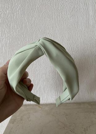Обруч ободок для волос обтянут тканью повязка зеленый узел3 фото