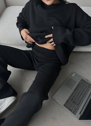 Женский теплый трендовый качественный турецкий черный костюмчик свитер в рубчик оверсайз и брюки пал2 фото