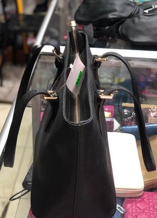 Итальянская кожаная женская черная сумка4 фото