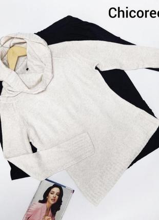 Жіночий молочний м'який светр з довгим коміром від бренду chicoree