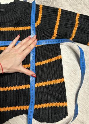 Полосатый пуловер с круглым вырезом и фестончатым краем кофта вязаная мирер5 фото