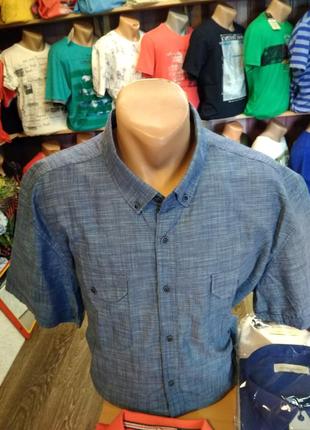 Отличная тенниска с карманами больших размеров