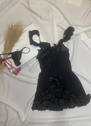Черный пеньюар с рюшами, черная сексуальную ночнушка1 фото