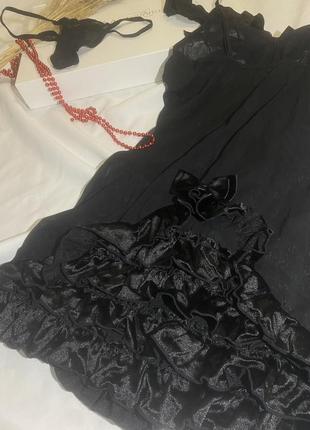 Черный пеньюар с рюшами, черная сексуальную ночнушка4 фото