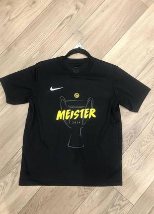 Футболка nike dri-fit