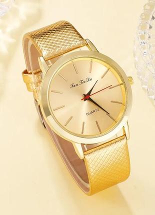 Красивий жіночий комплект аксесуарів gold ,годинник+браслети3 фото