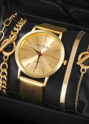 Красивий жіночий комплект аксесуарів gold ,годинник+браслети1 фото