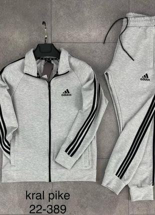 Спортивный костюм adidas