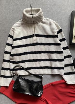 Полосатый свитер оверсайз lindex, белый с чёрным, на молнии, в полоску, широкий, укороченный, кежуал,3 фото