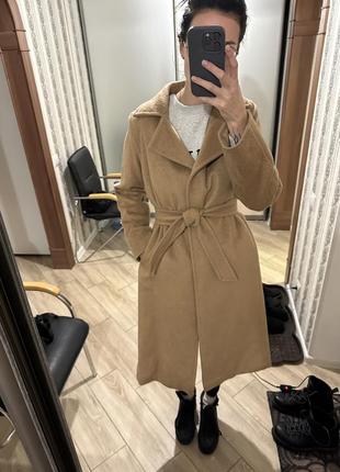 Пальто из верблюжьей шерсти max mara