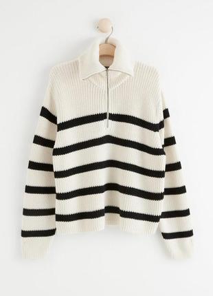 Полосатый свитер оверсайз lindex, белый с чёрным, на молнии, в полоску, широкий, укороченный, кежуал,9 фото