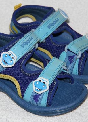 Босоножки, сандалии clarks р.22-23 стелька 14 см