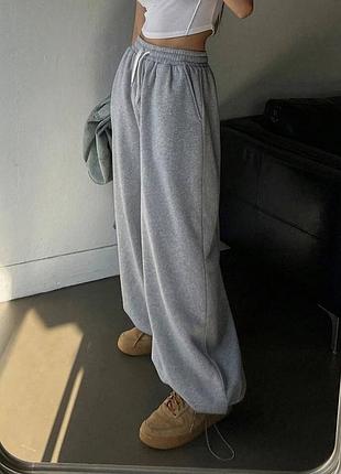 Зручні сірі стильні вільні спортивні штани на затяжках wide y2k2 фото