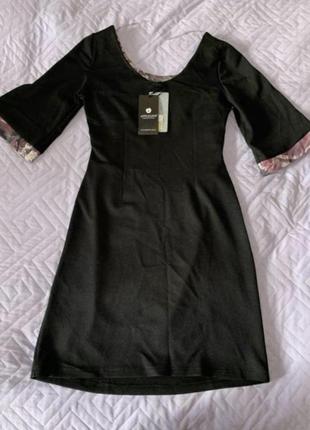 Платье миди. чёрное короткое платье. нарядное платье с красивым рукавом и декольте.4 фото