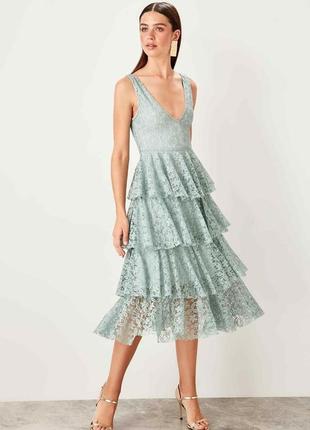 Новое шикарное кружевное платье trendyol размер s