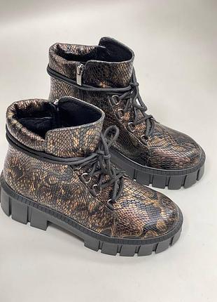 Екслюзивні черевики з італійської шкіри та замші жіночі